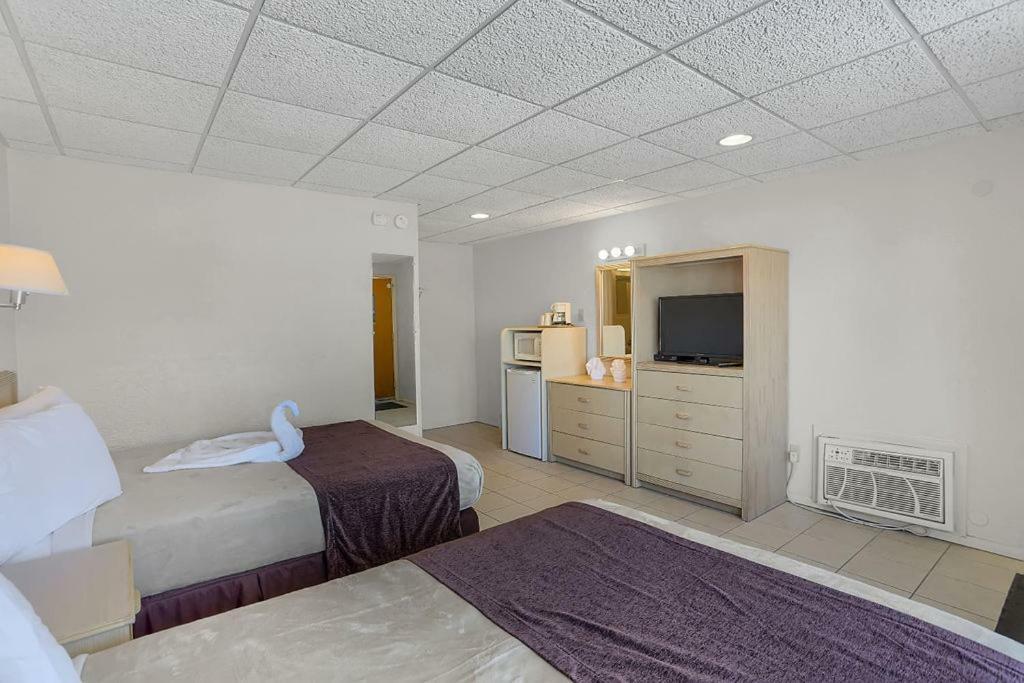 Heart Of Wildwood Boardwalk Motel Экстерьер фото